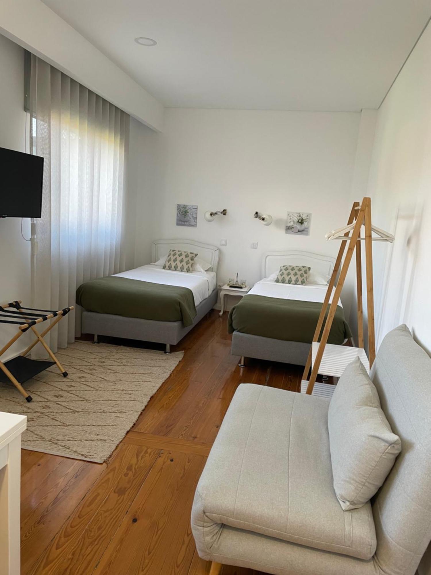 Botica Guesthouse Espinho  Bagian luar foto